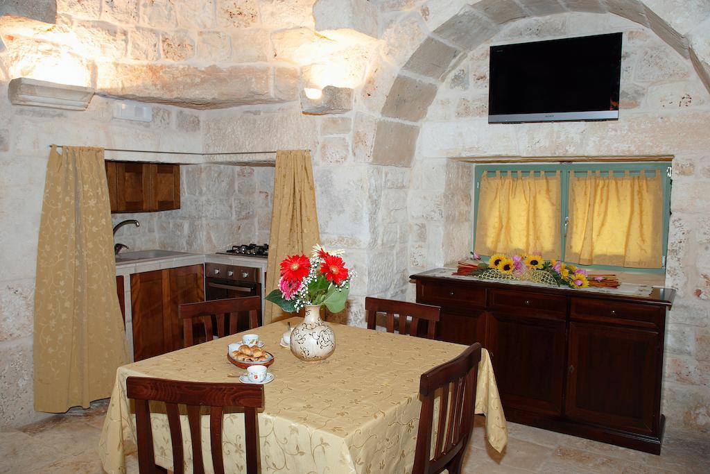 Hotel Trulli Boccadoro Ostuni Zimmer foto